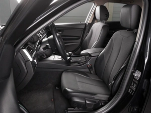 Седан BMW 3 серия 2017 года, 2675000 рублей, Красный Пахарь