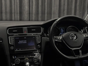 Хетчбэк Volkswagen Golf 2014 года, 1250000 рублей, Красноярск