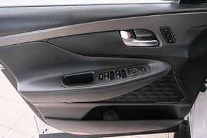 Внедорожник Hyundai Santa Fe 2018 года, 2699000 рублей, Красноярск