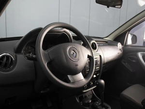Внедорожник Renault Duster 2013 года, 930000 рублей, Омск