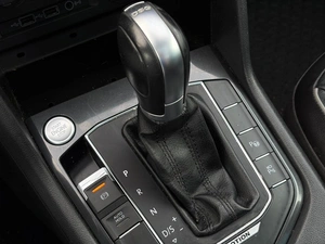 Внедорожник Volkswagen Tiguan 2017 года, 2489000 рублей, Ижевск