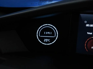 Лифтбек Changan UNI-V 2023 года, 2277077 рублей, Москва