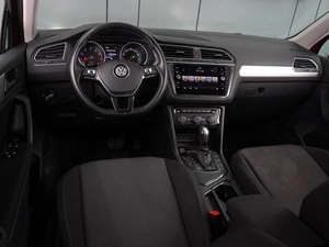 Внедорожник Volkswagen Tiguan 2019 года, 2438000 рублей, Воронеж