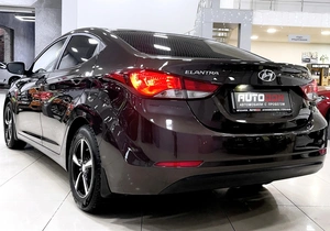 Седан Hyundai Elantra 2015 года, 1187000 рублей, Солонцы