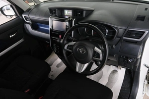 Хетчбэк Toyota Tank 2019 года, 1319000 рублей, Омск