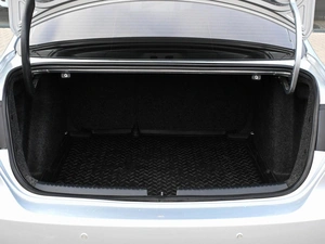 Седан Volkswagen Jetta 2011 года, 899000 рублей, Волгоград