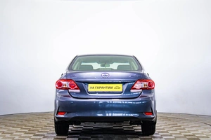 Седан Toyota Corolla 2013 года, 1049000 рублей, Пермь