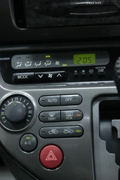 Минивэн Toyota Wish 2005 года, 798000 рублей, Солонцы