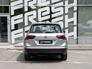 Внедорожник Volkswagen Tiguan 2017 года, 2449000 рублей, Волгоград