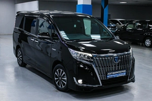 Минивэн Toyota Esquire 2018 года, 2348000 рублей, Солонцы