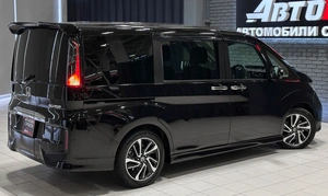 Минивэн Honda Stepwgn Spada 2015 года, 1947000 рублей, Красноярск