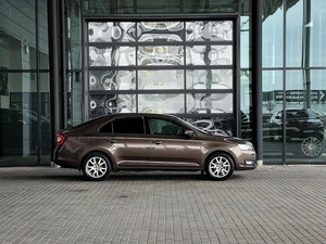 Лифтбек Skoda Rapid 2019 года, 999999 рублей, Уфа