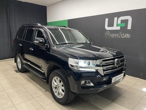Внедорожник Toyota Land Cruiser 2019 года, 5000000 рублей, Красноярск