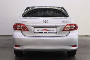 Седан Toyota Corolla 2010 года, 1160000 рублей, Брянск