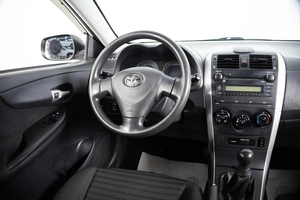 Седан Toyota Corolla 2008 года, 729000 рублей, Пермь