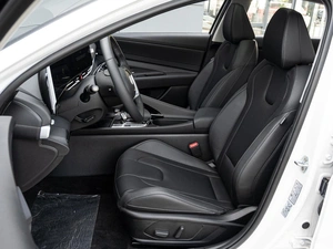 Седан Hyundai Elantra 2025 года, 2620000 рублей, Краснодар