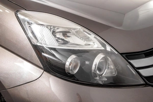 Минивэн Toyota Isis 2012 года, 1399000 рублей, Барнаул