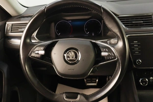 Лифтбек Skoda Superb 2022 года, 3329000 рублей, Челябинск