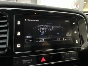 Внедорожник Mitsubishi Outlander 2018 года, 1787000 рублей, Солонцы