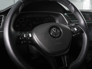 Внедорожник Volkswagen Tiguan 2017 года, 2100000 рублей, Минеральные Воды