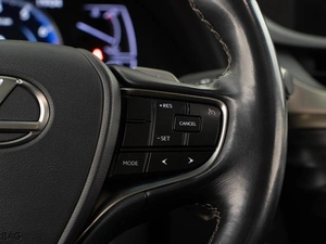 Седан Lexus ES 2019 года, 3689050 рублей, Москва