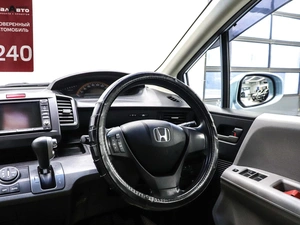 Минивэн Honda Freed 2010 года, 940000 рублей, Красноярск