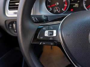 Хетчбэк Volkswagen Golf 2013 года, 879000 рублей, Саратов