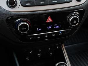 Седан Hyundai Solaris 2019 года, 1470000 рублей, Краснодар