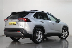 Внедорожник Toyota RAV4 2020 года, 3779000 рублей, Челябинск