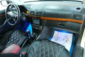 Седан Toyota Avensis 2007 года, 849000 рублей, Омск