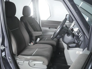 Минивэн Honda Stepwgn 2017 года, 1799000 рублей, Ростов-на-Дону