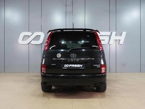 Минивэн Toyota Isis 2009 года, 1484000 рублей, Воронеж