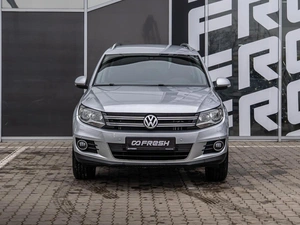 Внедорожник Volkswagen Tiguan 2011 года, 1430000 рублей, Краснодар