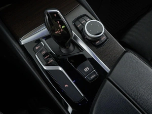 Седан BMW 5 серия 2019 года, 2155444 рублей, Москва