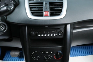 Хетчбэк Peugeot 207 2007 года, 629000 рублей, Челябинск