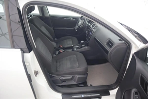Седан Volkswagen Jetta 2017 года, 1430000 рублей, Орёл