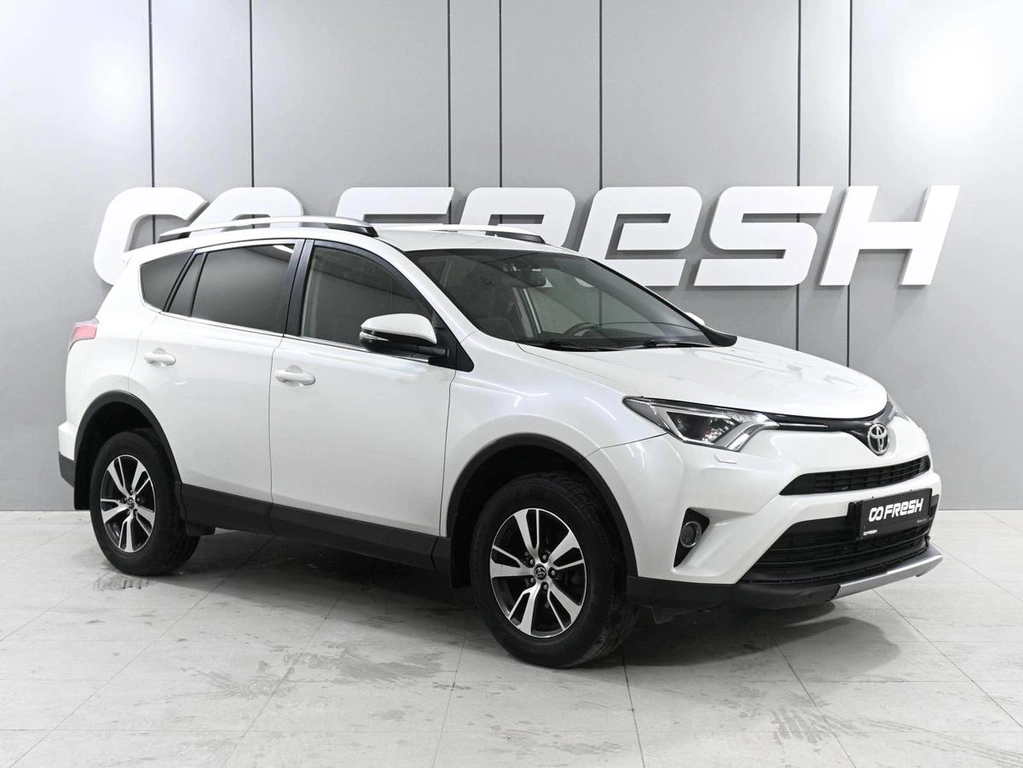 Внедорожник Toyota RAV4 2016 года, 2579000 рублей, Аксай