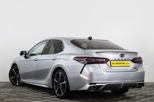 Седан Toyota Camry 2020 года, 2799000 рублей, Сургут
