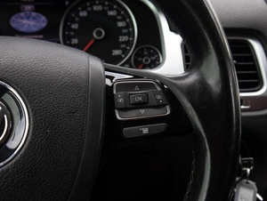 Внедорожник Volkswagen Touareg 2011 года, 2399000 рублей, Большой Сочи