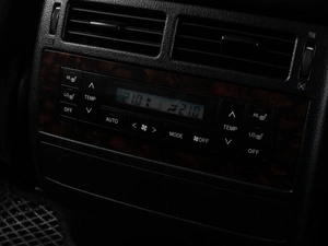 Внедорожник Toyota Land Cruiser 2011 года, 3325000 рублей, Тюмень