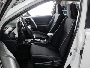 Внедорожник Toyota RAV4 2014 года, 2100000 рублей, Тюмень