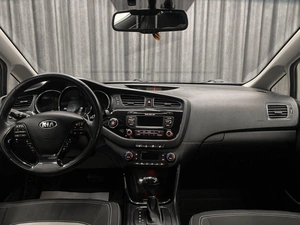 Хетчбэк Kia Ceed 2012 года, 1049000 рублей, Красноярск