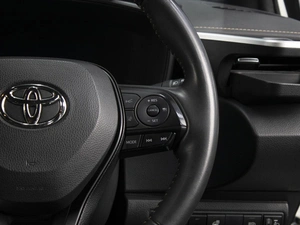 Универсал Toyota Corolla 2021 года, 2400000 рублей, Омск