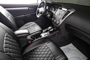 Хетчбэк Kia Ceed 2010 года, 929000 рублей, Тюмень