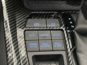 Внедорожник Toyota RAV4 2021 года, 3502000 рублей, Красноярск