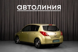 Хетчбэк Nissan Tiida 2005 года, 580000 рублей, Красноярск