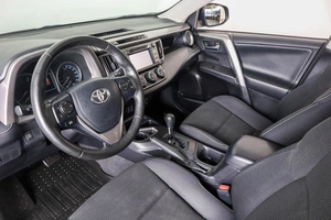 Внедорожник Toyota RAV4 2015 года, 2059000 рублей, Пермь