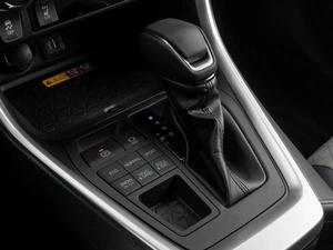 Внедорожник Toyota RAV4 2025 года, 4219000 рублей, Тюмень