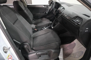 Внедорожник Volkswagen Tiguan 2018 года, 2689000 рублей, Новокузнецк