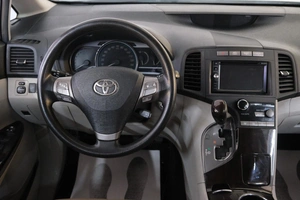 Внедорожник Toyota Venza 2010 года, 1729000 рублей, Омск